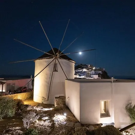 Traditional Windmill House , Chora *